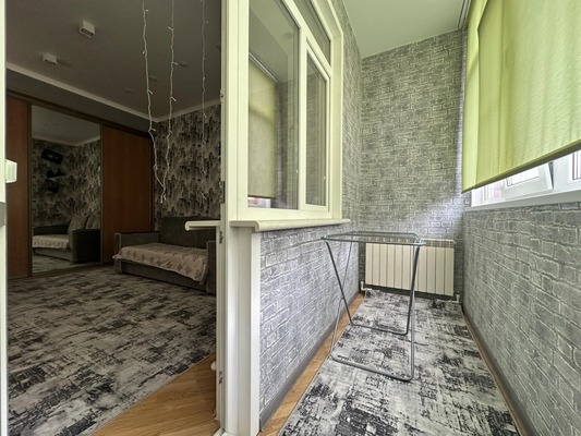 Продам многокомнатную квартиру, Комсомольская ул, 105, Армавир г