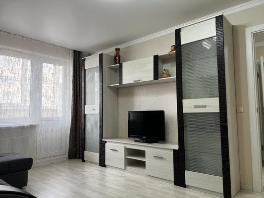 Продам однокомнатную (1-комн.) квартиру, 2-я Целиноградская ул, 11, Краснодар г