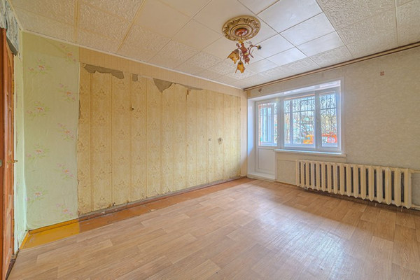 Продам двухкомнатную (2-комн.) квартиру, Ватутина ул, 10, Пенза г