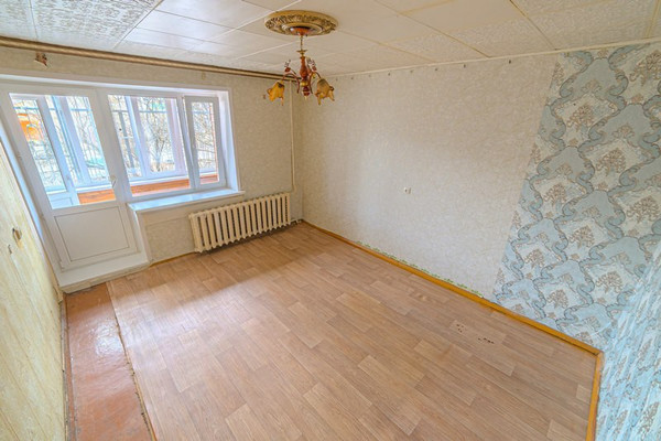 Продам двухкомнатную (2-комн.) квартиру, Ватутина ул, 10, Пенза г