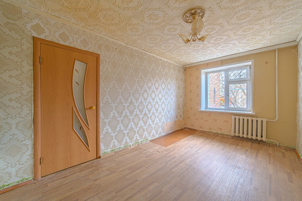 Продам двухкомнатную (2-комн.) квартиру, Ватутина ул, 10, Пенза г