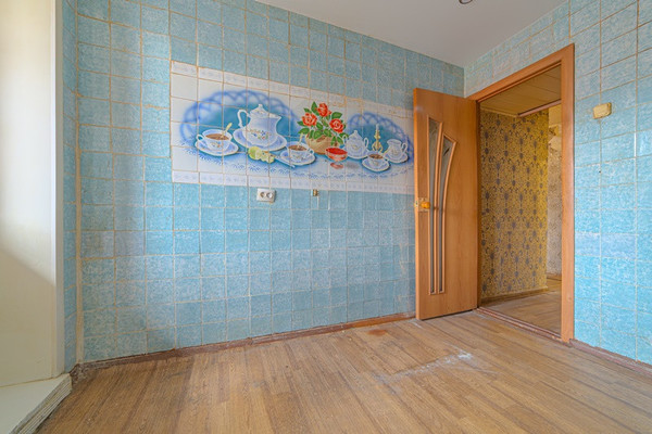 Продам двухкомнатную (2-комн.) квартиру, Ватутина ул, 10, Пенза г