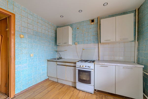 Продам двухкомнатную (2-комн.) квартиру, Ватутина ул, 10, Пенза г