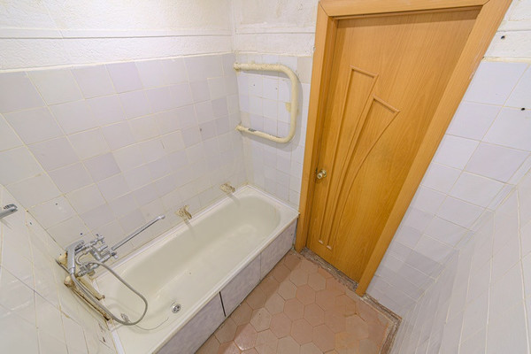 Продам двухкомнатную (2-комн.) квартиру, Ватутина ул, 10, Пенза г