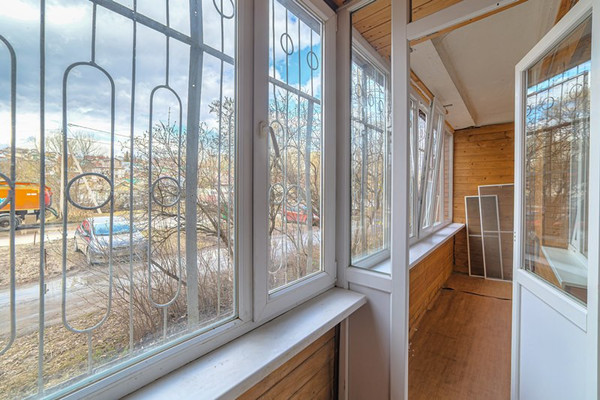 Продам двухкомнатную (2-комн.) квартиру, Ватутина ул, 10, Пенза г