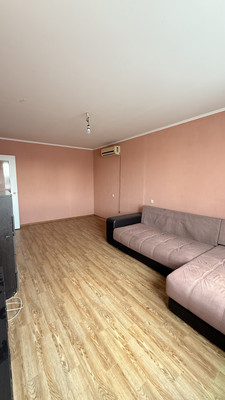 Продам двухкомнатную (2-комн.) квартиру, им. Репина проезд, 40, Краснодар г