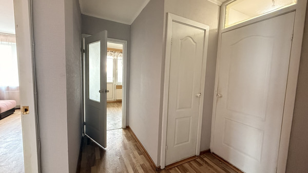 Продам двухкомнатную (2-комн.) квартиру, им. Репина проезд, 40, Краснодар г