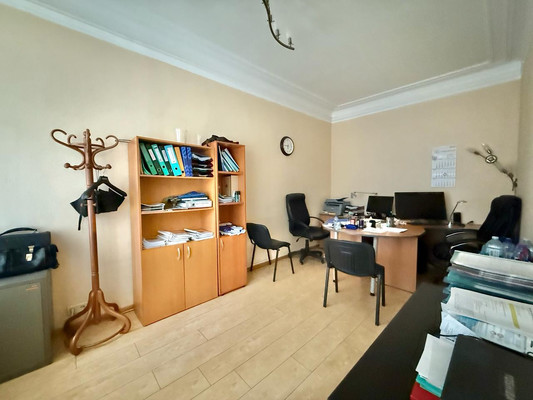 Продам трехкомнатную (3-комн.) квартиру, Пушкарёв пер, 20/17, Москва г