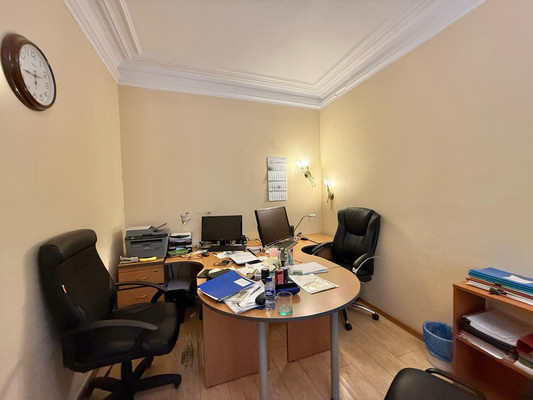 Продам трехкомнатную (3-комн.) квартиру, Пушкарёв пер, 20/17, Москва г