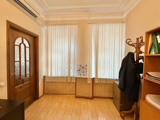 Продам трехкомнатную (3-комн.) квартиру, Пушкарёв пер, 20/17, Москва г