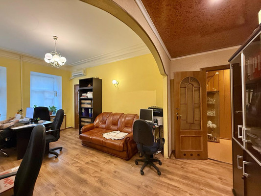 Продам трехкомнатную (3-комн.) квартиру, Пушкарёв пер, 20/17, Москва г