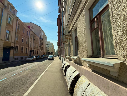 Продам трехкомнатную (3-комн.) квартиру, Пушкарёв пер, 20/17, Москва г