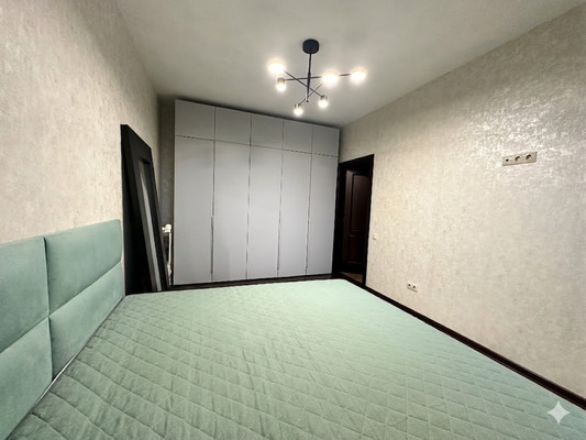 Продам трехкомнатную (3-комн.) квартиру, В мкр, 15А, Троицк г