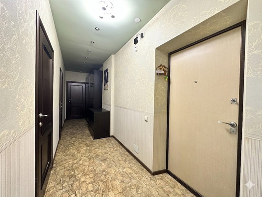 Продам трехкомнатную (3-комн.) квартиру, В мкр, 15А, Троицк г