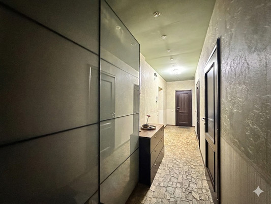 Продам трехкомнатную (3-комн.) квартиру, В мкр, 15А, Троицк г