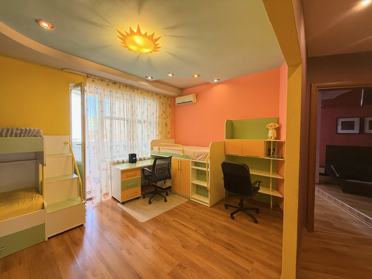 Продам трехкомнатную (3-комн.) квартиру, Коминтерна ул, 127, Нижний Новгород г