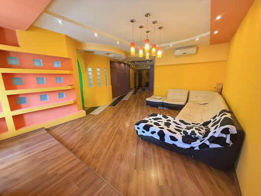 Продам трехкомнатную (3-комн.) квартиру, Коминтерна ул, 127, Нижний Новгород г