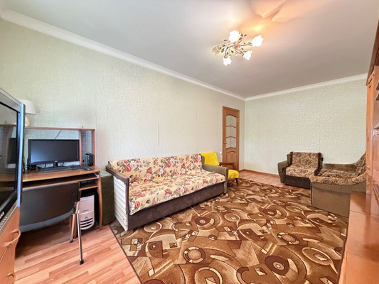 Продам однокомнатную (1-комн.) квартиру, Калмыкова ул, 233, Вольный Аул кп