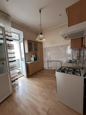 Продам многокомнатную квартиру, Верхненольная ул, 11, Ростов-на-Дону г