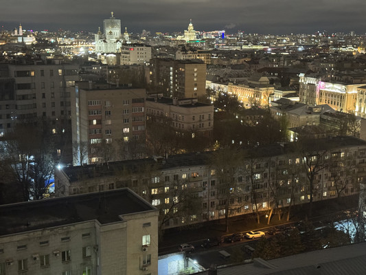 Продам многокомнатную квартиру, Смоленский б-р, 6-8, Москва г