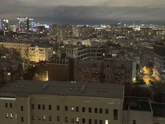 Продам многокомнатную квартиру, Смоленский б-р, 6-8, Москва г