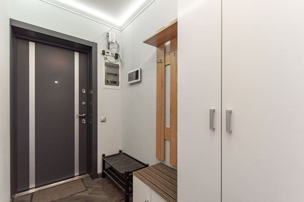 Продам многокомнатную квартиру, Смоленский б-р, 6-8, Москва г