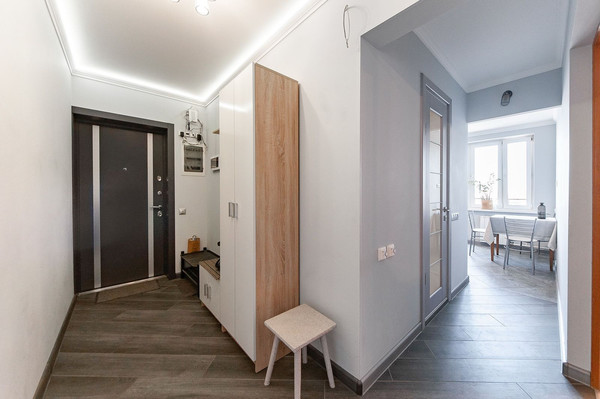 Продам многокомнатную квартиру, Смоленский б-р, 6-8, Москва г