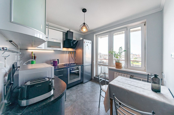 Продам многокомнатную квартиру, Смоленский б-р, 6-8, Москва г