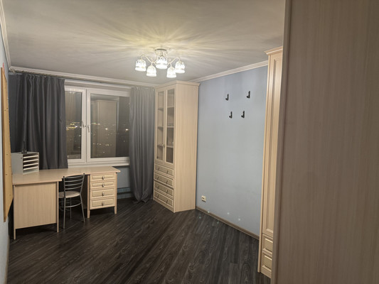 Продам многокомнатную квартиру, Смоленский б-р, 6-8, Москва г