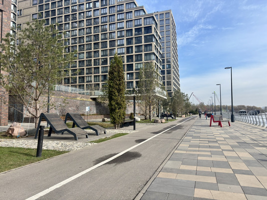 Продам трехкомнатную (3-комн.) квартиру, Корабельная ул, 1, Москва г