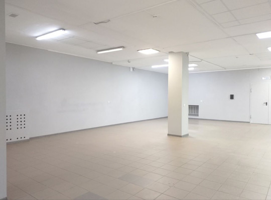 Сдам торговое помещение 325,5 м2, Искры ул, 1, Советск г