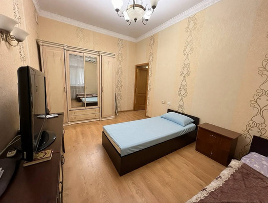 Продам двухкомнатную (2-комн.) квартиру, Кутузовский проезд, 4, Москва г