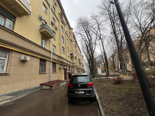 Продам двухкомнатную (2-комн.) квартиру, Кутузовский проезд, 4, Москва г