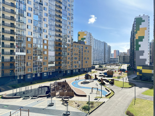 Продам однокомнатную (1-комн.) квартиру, Ручьевский пр-кт, 15, Мурино п