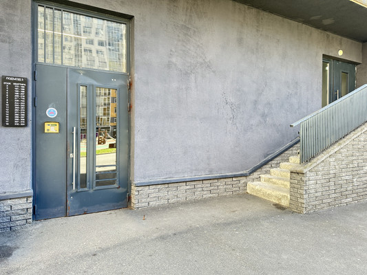 Продам однокомнатную (1-комн.) квартиру, Ручьевский пр-кт, 15, Мурино п