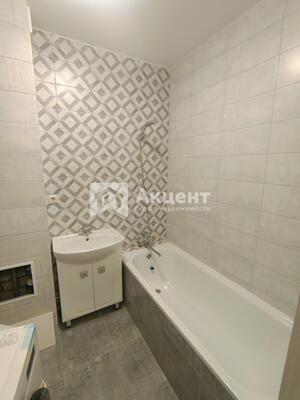 Продам однокомнатную (1-комн.) квартиру, Отдельная ул, 4, Иваново г