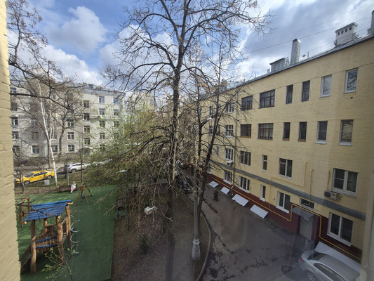 Сдам двухкомнатную (2-комн.) квартиру, Орджоникидзе ул, 5к3, Москва г