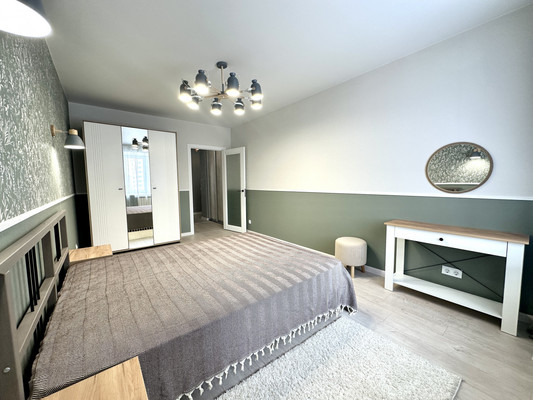 Продам двухкомнатную (2-комн.) квартиру, Южная наб, 10, Красноярск г