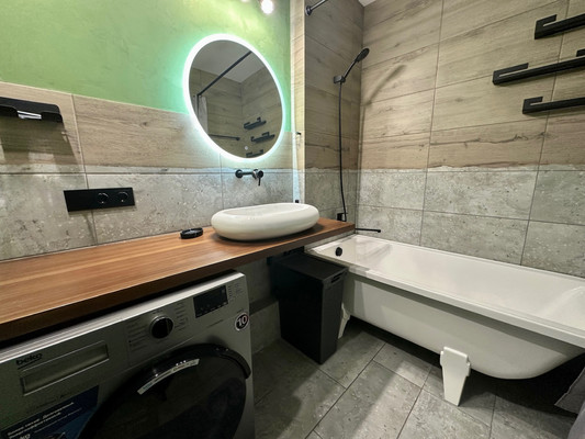 Продам двухкомнатную (2-комн.) квартиру, Южная наб, 10, Красноярск г