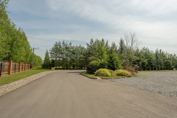 Продам участок 13,3 соток, ИЖС, поселок Ивановское подворье, Ивановское с, 45 км от города