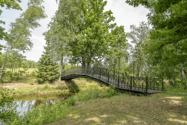 Продам участок 13,3 соток, ИЖС, поселок Ивановское подворье, Ивановское с, 45 км от города