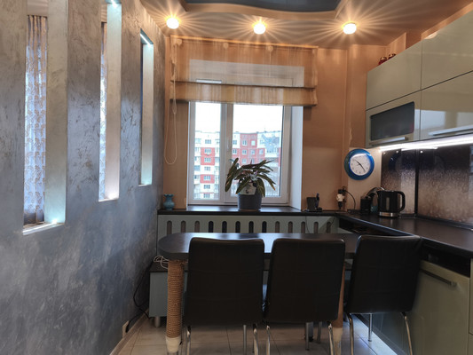 Продам трехкомнатную (3-комн.) квартиру, Уинская ул, 13, Пермь г