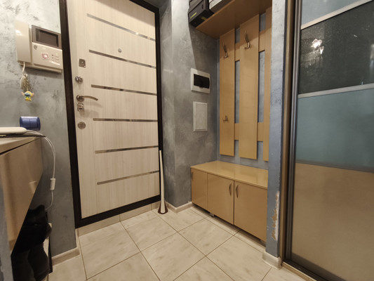 Продам трехкомнатную (3-комн.) квартиру, Уинская ул, 13, Пермь г