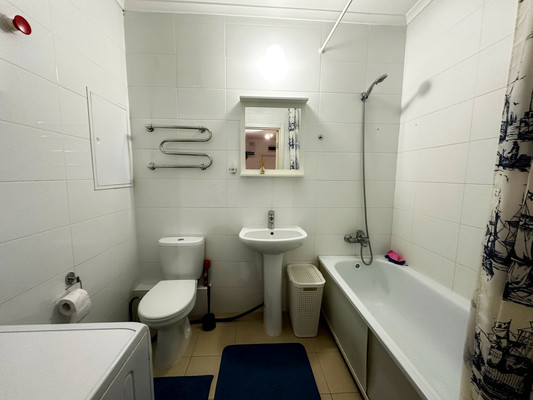 Сдам трехкомнатную (3-комн.) квартиру, Александры Монаховой ул, 88к1, Коммунарка п