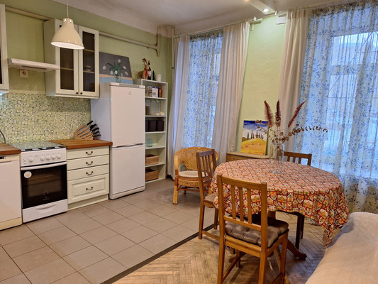 Продам двухкомнатную (2-комн.) квартиру, 8-я Красноармейская ул, 14А, Санкт-Петербург г