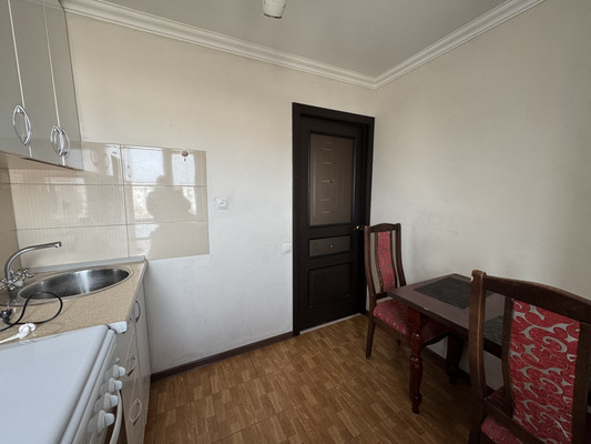 Сдам двухкомнатную (2-комн.) квартиру, Ногмова ул, 41, Нальчик г