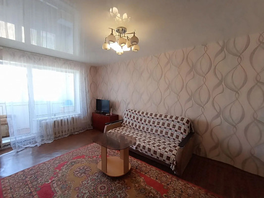 Продам двухкомнатную (2-комн.) квартиру, Энтузиастов ул, 46, Волгодонск г