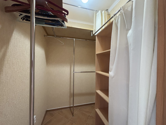 Продам однокомнатную (1-комн.) квартиру, Максима Горького ул, 66, Ишим г