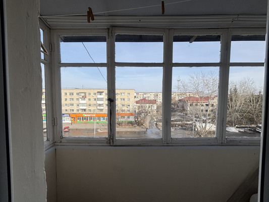 Продам двухкомнатную (2-комн.) квартиру, Шаронова ул, 7, Ишим г