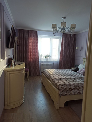 Продам трехкомнатную (3-комн.) квартиру, Лавриненко ул, 1, Москва г